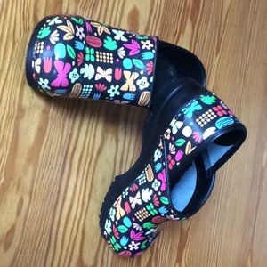 Girls Sanita Clogs